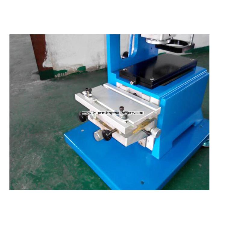 Semi-automatic mini desktop pad printer with closed ink cup 